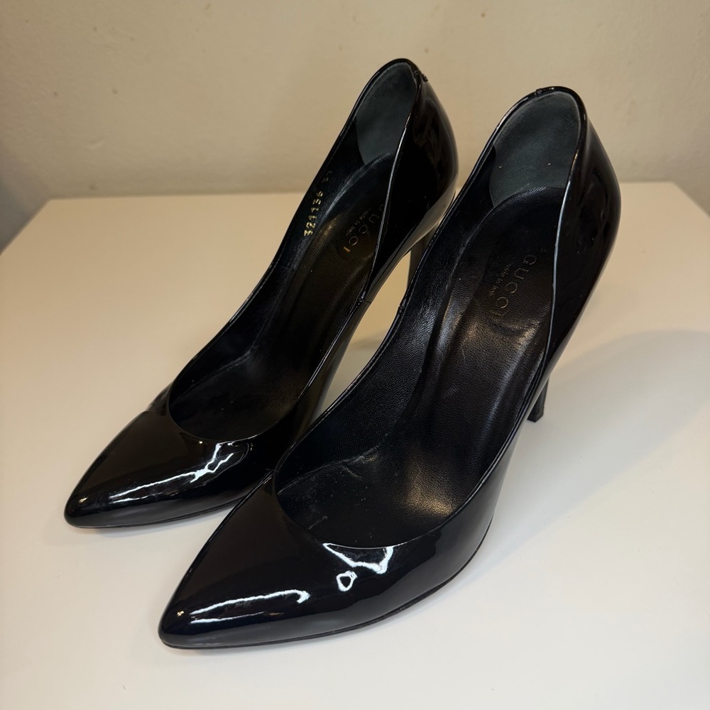 Gucci Glossy Black Heels size 37